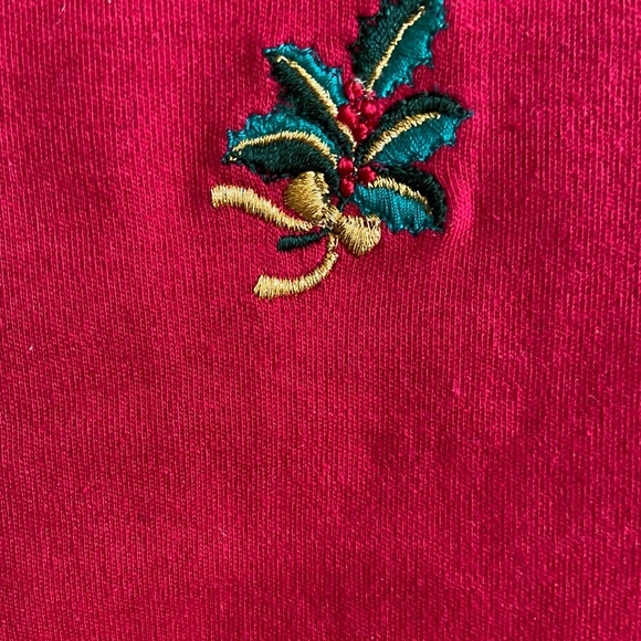 NWOT RED HOLIDAY TURTLENECK - Picture 3 of 7